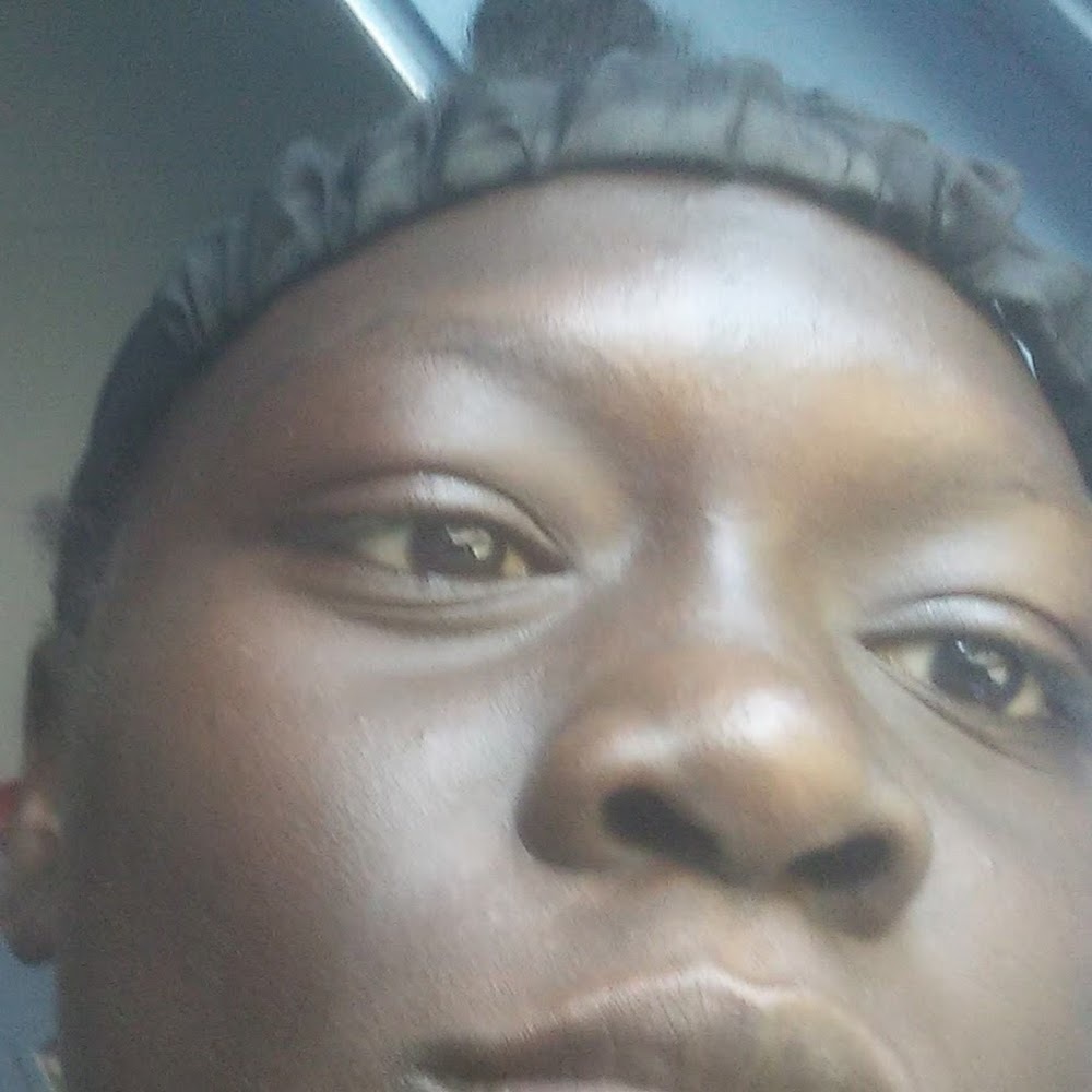 Meet your Posher, Ronie